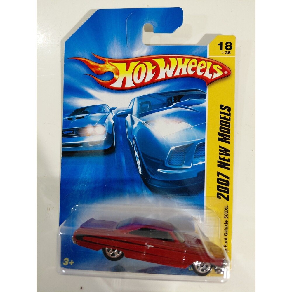 NIP Hot Wheels 2007 New Models 1:64 Die Cast 1964 Ford Galaxie 500XL C